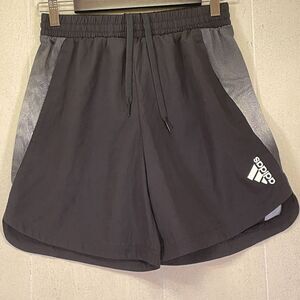 Small Adidas AeroReady Athletic Activewear Performance Running Wicking Shorts‎
